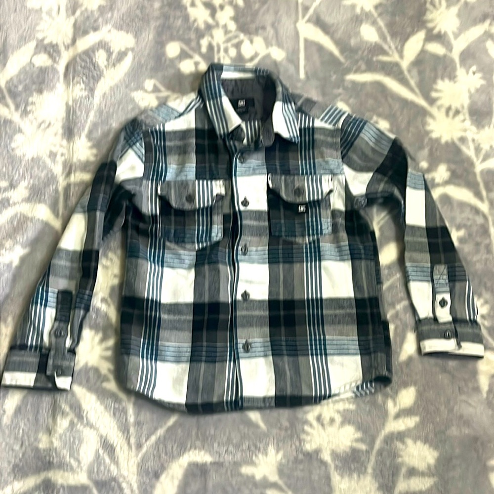 EUC DC Flannel Shirt Black/?Blue Plaid  Button Up -chest pockets Sz S (5) Boys